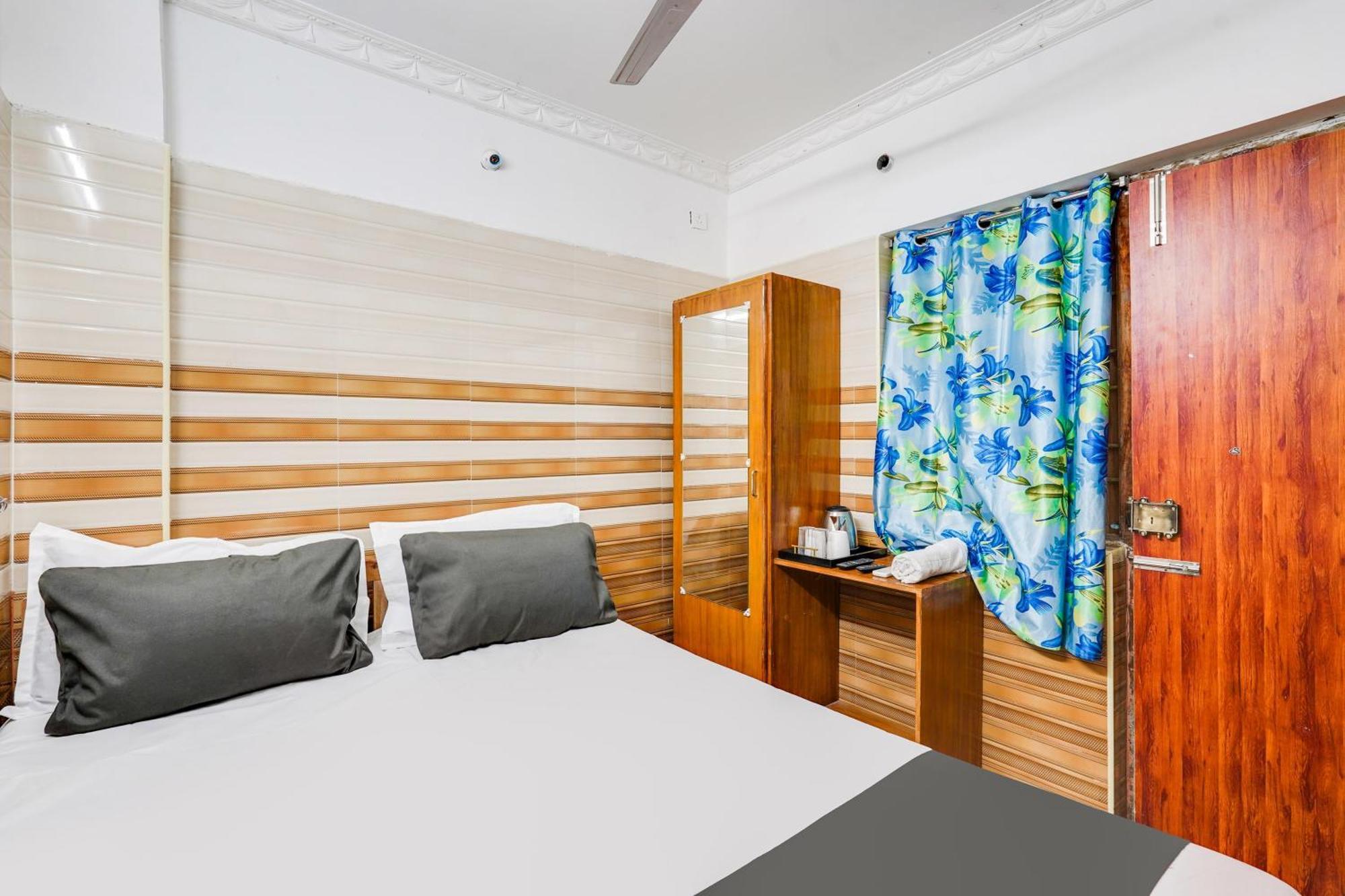 Super Hotel O Sharmila Guest House Kottakuppam المظهر الخارجي الصورة